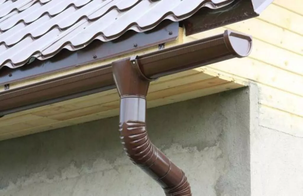 Roof-Drainage-Systems